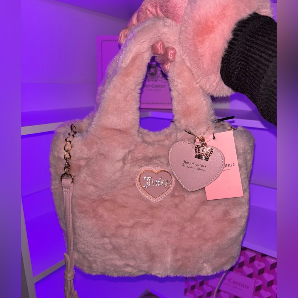 🎀Juicy Couture Pink Faux Fur Bag🪽✨